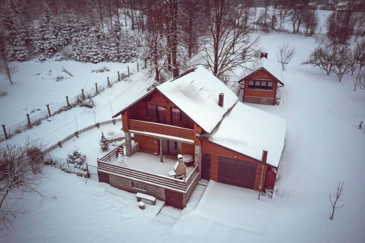 Villa Kuca Za Odmor Anamarija Ogulin Exterior foto