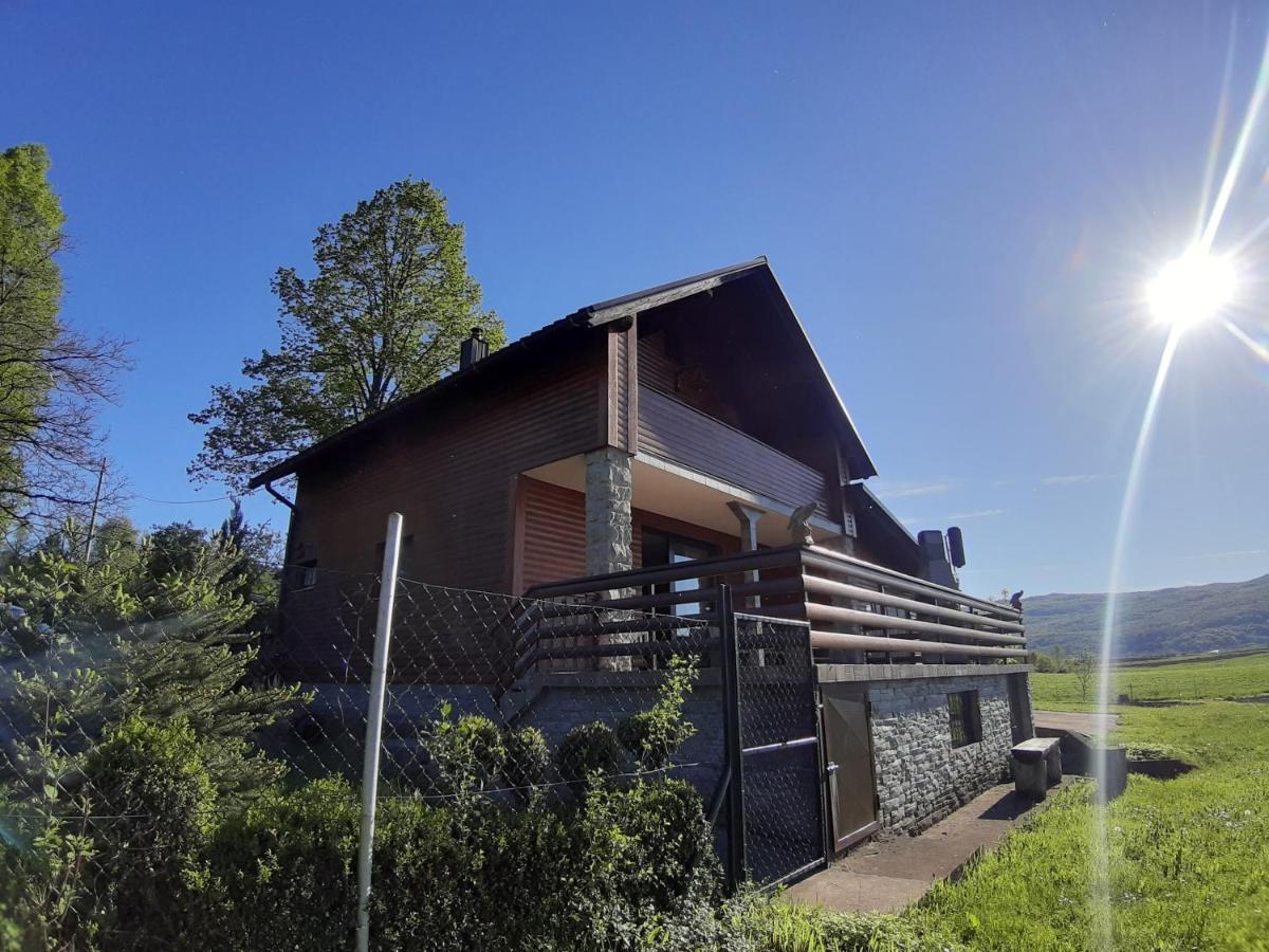 Villa Kuca Za Odmor Anamarija Ogulin Exterior foto