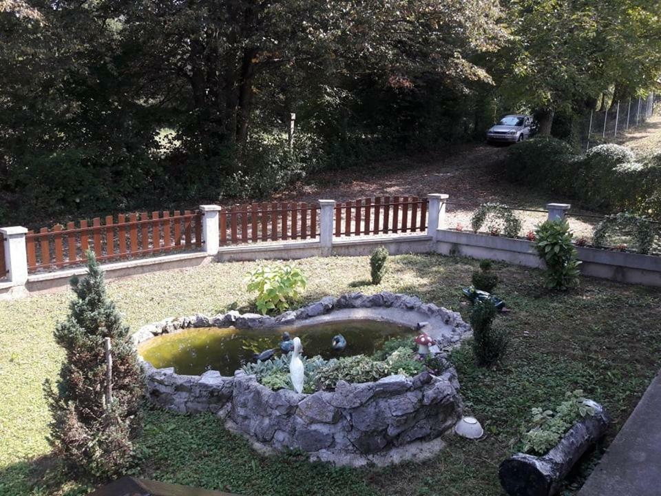 Villa Kuca Za Odmor Anamarija Ogulin Exterior foto